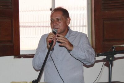 Vereador Mourinho Lobato cobra do governo Municipal a permanência de um médico cardiologista na rede de saúde do município