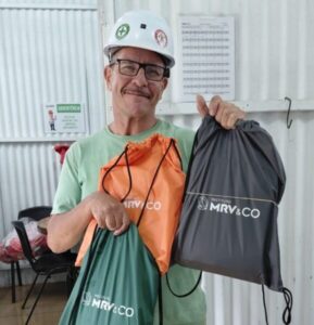 Instituto MRV&CO entrega kits escolarespara filhos de colaboradores do grupo em todo o Brasil