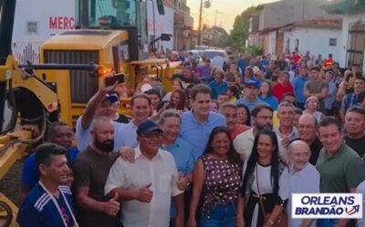 Orleans Brandão leva alegria aos moradores do Parque das Palmeiras, em São José de Ribamar!