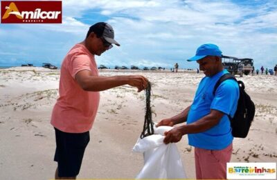 Prefeitura de Barreirinhas, realiza mutirão de limpeza na praia do Canto do Atins ao Bonzinho
