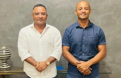 ATO BONDOSO: Aldo Rogério assume o cargo de vereador, e declina o cargo para Charles dos Carrinhos