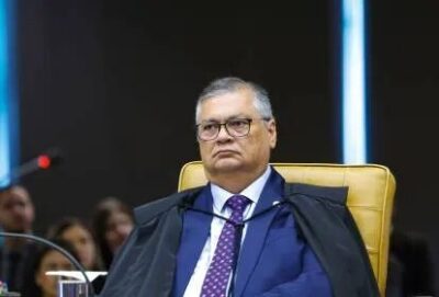 Dino suspende “penduricalhos” dos três poderes em todo o país