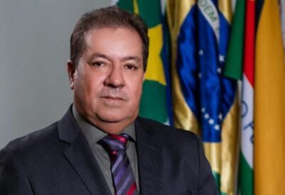 O povo escolhe bem seus representante!!! Parlamentar manda mensagem sexual para mulher casada e invade casa