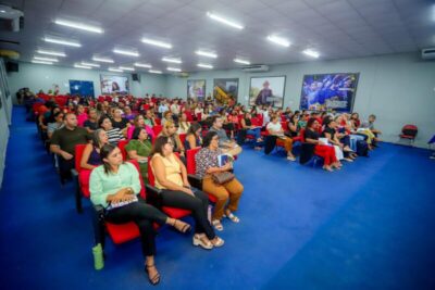 Prefeitura de Timon realiza encontro com gestores escolares para fortalecer a alfabetização