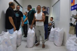 O BOM EXEMPLO QUE VEM DE PAÇO: Prefeito Fred Campos entrega kits de alimentos para igrejas realizarem seus Retiros Culturais 2026 em Paço do Lumiar.