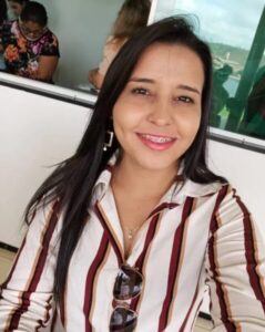 Buracos na Olavo Sampaio causam morte de jovem Raissa Martins após acidente em Presidente Dutra