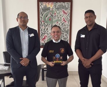 Deputado Catulé Júnior recebe homenagem da ROTAM por atuação em defesa da segurança pública