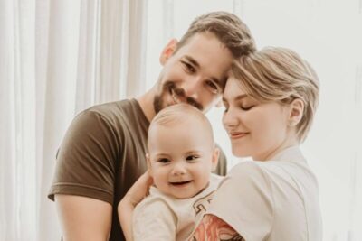 “Gosto de ter o controle”, diz viúvo de Isabel Veloso sobre o filho