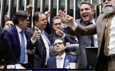 Hugo Motta envia à CCJ proposta que prevê fim da escala 6×1 e limita carga horária a 36 horas