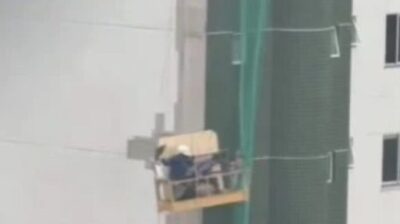 Ventania deixa trabalhadores pendurados durante obra em Imperatriz