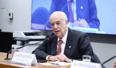 Projeto inclui estudantes de ensino profissionalizante no Pé de Meia