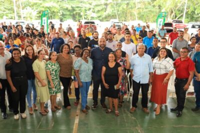 Em Bacabal, Roberto Costa mantém apoio aos retiros espirituais com distribuição de alimentos