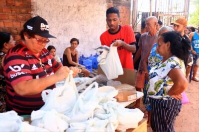 Vini Jansen Distribui 1,5 Toneladas de Pescados em São Luís Neste Final de Semana de Dezembro de 2025