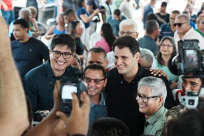 Mostrando força, Eudes reúne multidão em evento com Orleans