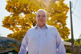 Ibaneis amplia sua liderança como favorito na disputa pelo Senado no Distrito Federal.