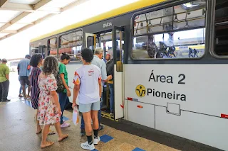 Programa Vai de Graça e Lazer para Todos registra mais de 600 mil participações no feriado da Consciência Negra no DF, oferecendo entrada gratuita e transporte sem tarifa.