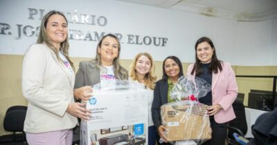 Presidente Iracema Vale formaliza parceria com a Câmara de Timon com entrega de equipamentos à Procuradoria da Mulher