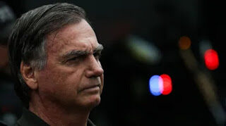 BOMBA! Às 5-horas da manhã, Bolsonaro é preso em casa no Jardim Botânico