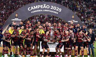 Flamengo faz história e se torna o primeiro tetracampeão brasileiro da Libertadores