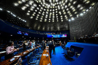 Senado acelera nova lei do impeachment após decisão de Gilmar Mendes