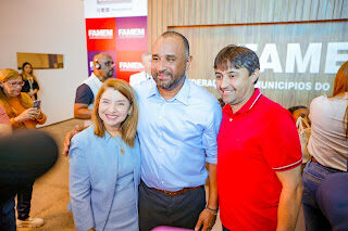 Iracema Vale prestigia eleição da nova diretoria da Famem