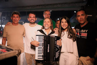 Prefeito Fernando e Bruna Pessoa abrem 2026 em Tuntum com grande Show da Virada
