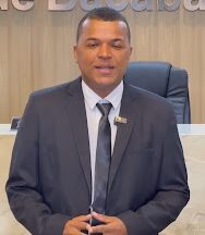Vereador Romarinho estreia na tribuna mantendo críticas à antiga gestão municipal