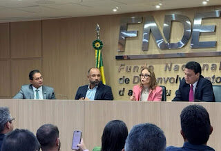 Em Brasília, prefeito Roberto Costa busca junto ao Governo Federal a retomada das obras de construção de 6 creches em Bacabal