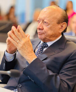 João Alberto entediado