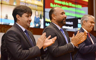 Amanhã pode acontecer tudo, inclusive nada