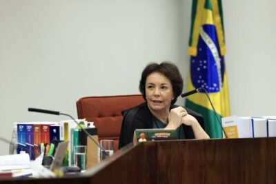 Tchau, queridos! PGR manifesta-se contra afastamento de Brandão em pedido do PCdoB