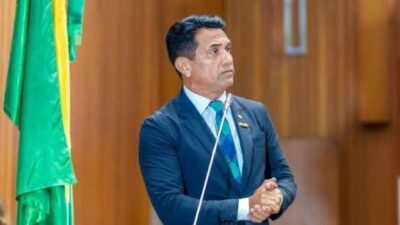 Deputado Wellington acompanha caso do pequeno Asafe e cobra transferência aérea urgente para São Luís