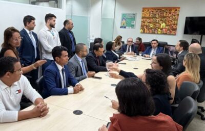 Deputado Wellington acompanha audiência e reforça defesa dos feirantes do Mercado Central