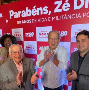 Deputado Leandro Bello prestigia aniversário de Zé Dirceu em Brasília