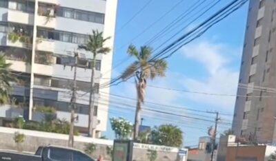 Houve agora apouco um acidente na manhã deste sábado na Avenida dos Holandeses no Calhau, em São Luís