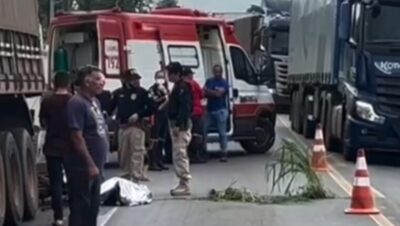 Acidente com caminhão e motocicleta deixa vítima fatal na BR-135
