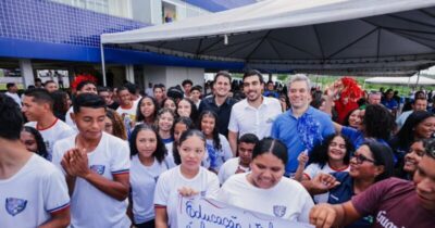 Governo do Estado entrega tablets a mais 1.461 alunos e equipamentos a agentes de saúde em Rosário