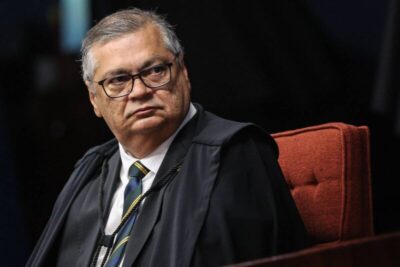 Dino proíbe saque em dinheiro de emendas e notifica BC para regulamentar medida