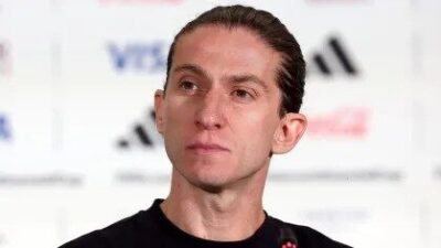 Filipe Luís deixa o comando do Flamengo após classificação à final do Carioca