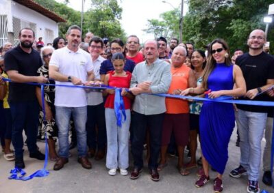 Dr. Julinho entrega ruas totalmente revitalizadas em São José de Ribamar