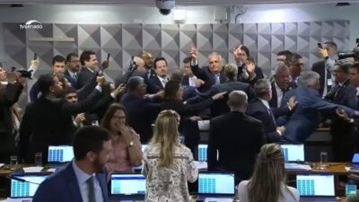 CPMI do INSS aprova quebra de sigilo de Lulinha e tem confusão generalizada (vídeo)