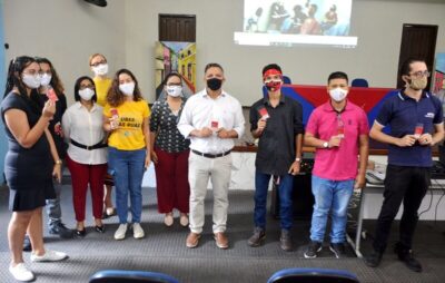 Governo entrega chips com pacote de dados a estudantes da Rede de Ensino Integral do Maranhão