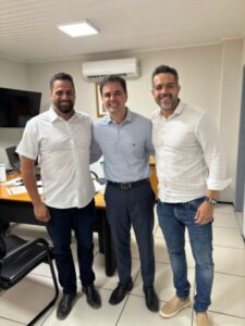 Vereador Igor Penalva articula reunião em busca de investimentos para o município