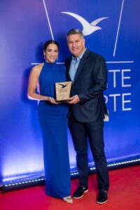 Grupo Nutrimax recebe Troféu Mirante como empresa incentivadora do esporte