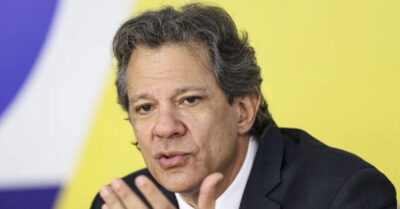 Haddad anuncia saída do Ministério da Fazenda para disputar eleições