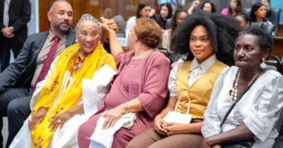 Alema homenageia lideranças negras com Medalha Negro Cosme em solenidade marcada por reconhecimento