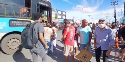 Protesto de motoristas demitidos da 1001 provoca caos e fila de ônibus entre Cohab e Forquilha em São Luís