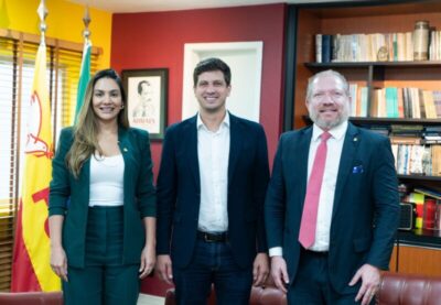 Othelino Neto anuncia filiação ao PSB