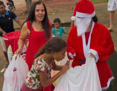 Vereador Professora Sônia promove Natal de alegria para crianças do povoado Água Branca, em Poção de Pedras