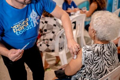 Dia D contra a gripe terá vacinação em shopping e unidades da rede estadual